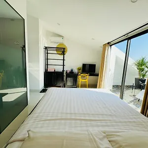 2* Bed & Breakfast Maison Khoi